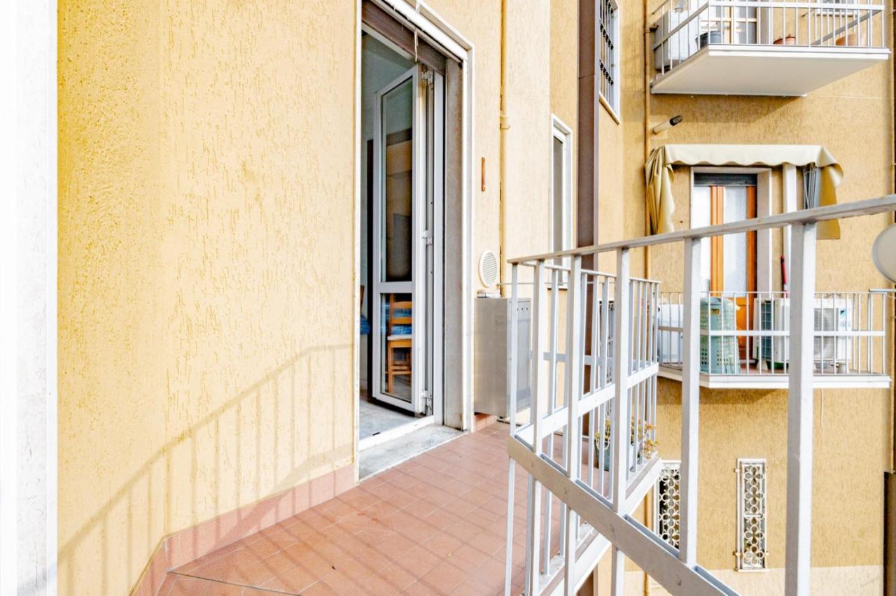 Casa Vicinissima All'Ospedale San Paolo Milán Exterior foto