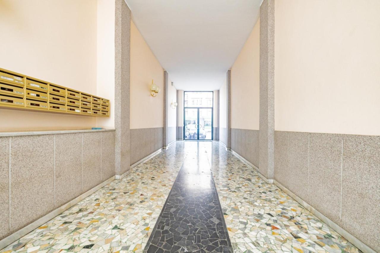 Casa Vicinissima All'Ospedale San Paolo Milán Exterior foto